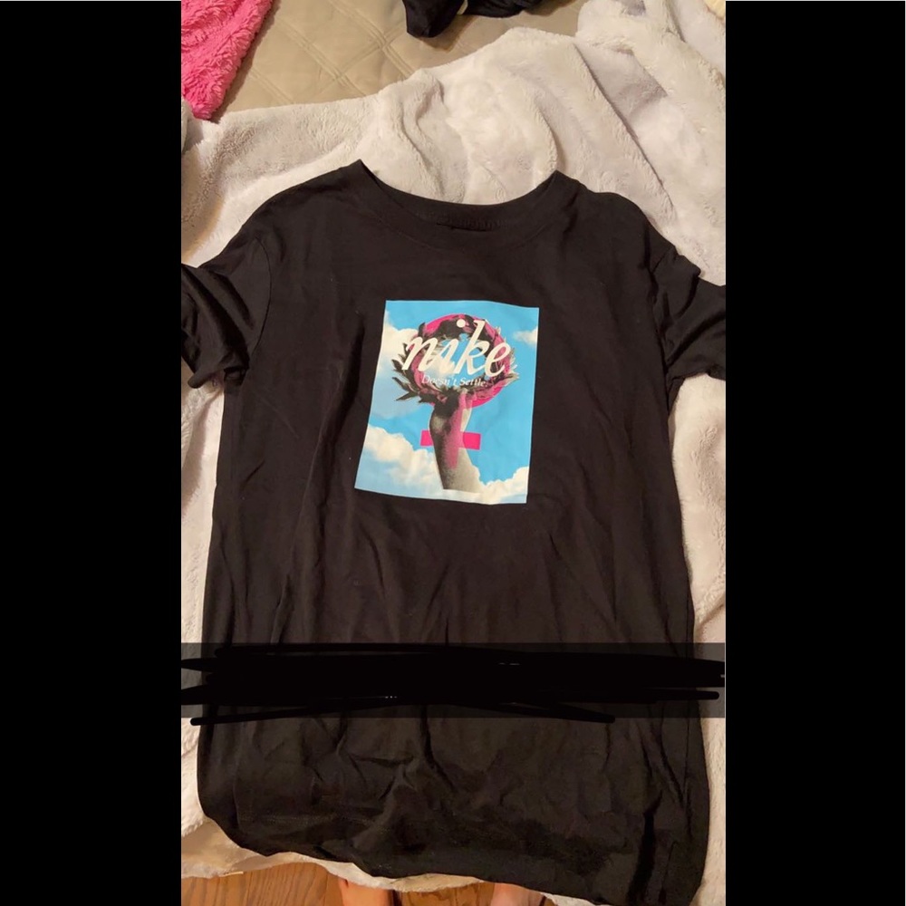 nike oversized t